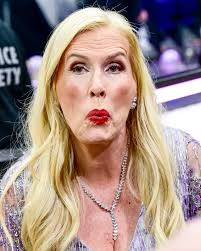 Den senaste tiden har Gunilla Persson varit i ett förhållande med en man  vid namn Bob