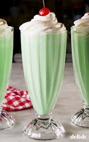This Copycat Mcdonald S Shamrock Shake Tastes Just Like The Real Thing Recipe Shake Recipes Shamrock Shake Recipe Festive Drink Recipe