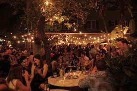 Hands down, there's nothing easier, quicker, cheaper, or more convenient for meeting singles than online dating. 13 Places To Meet Singles In Miami Far From Dating Apps