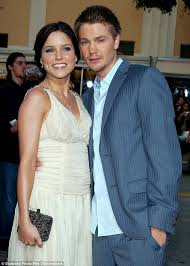 May 19, 2020 · one character who factored heavily into the one chicago extended universe was detective erin lindsay, played by sophia bush. Sophia Bush And Jesse Lee Soffer Have Ended Their Romance After Dating For Almost One Year Daily Mail Online