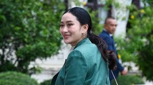 แพทองธาร ลาประชุม ครม. ต่อเนื่อง! จับตาแจงศาล รธน. 21 ส.ค. นี้ - Imagen principal del artículo