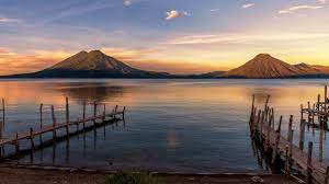 Lake Atitlan At Sunrise Panajachel Guatemala Guatemala Noord Amerika Foto