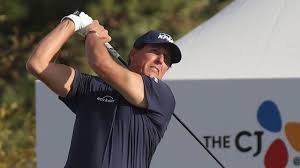 Three masters titles (2004, 2006, 2010). Phil Mickelson Returns To Seniors With Appearance In Arizona