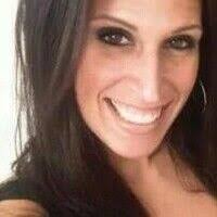 Dora Smagler: Hair stylist and makeup artist i…