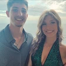 Congratulations to Logan McClellan for finishing 6th in the State! Great  performance and a strong finish to the season! *photo creds DubStat  Wrestling