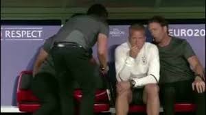 Germany's head coach joachim low really couldn't care less if thousands of people are around him. Joachim Low Aussetzer Hintern Kratzen Achselschnuppern Eierkraulen Mit Interview Dazu Euro 2016 Youtube