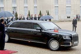 Российский проект кортежстраховаться у меня: Vladimir Putin Peremeshaetsya Po Parizhu Na Aurus Rossijskaya Gazeta