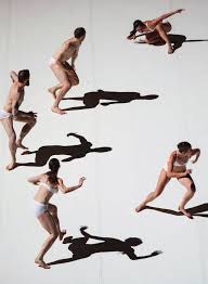 NEUER TANZ ZEIGT o.T. CHOR(E)OGRAPHIE VON VA WÖLFL VORSTELLUNGEN AM  URAUFFÜHRUNG DONNERSTAG, DEN 5.12. FREITAG, DEN 6.12., SA