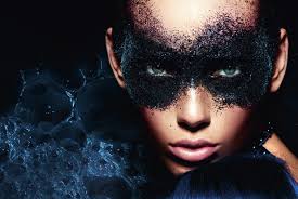 Fokus: Dekorative Kosmetik 10/2012