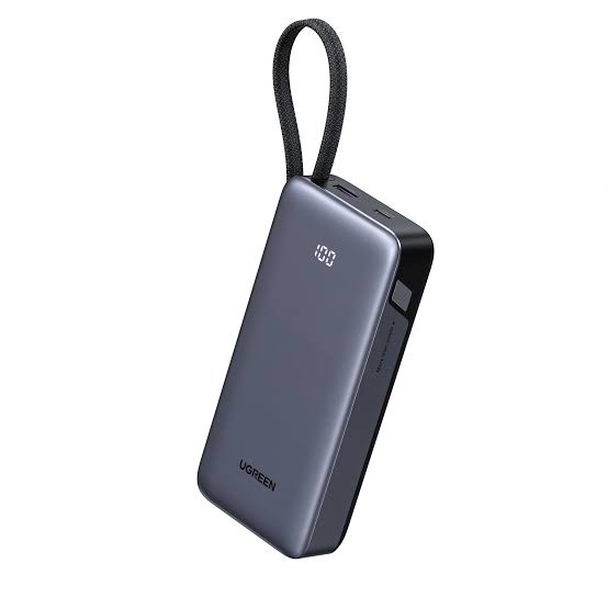 باور بانك يوجرين PB536 بقوة 45 واط بكابل مدمج