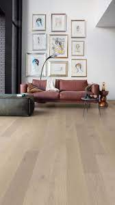 How To Choose The Ideal Living Room Floor Living Room Flooring Hardwood Floor Colors Bedroom Flooring