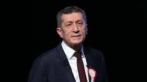 Milli eğitim bakanı ziya selçuk, okullardaki yeni eğitim öğretim yılının hazırlıklarını değerlendirmek üzere 81 ilin milli eğitim müdürüyle toplantı yaptı. 1vn5sksa4qpomm