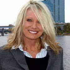 Jolene Ebert's Instagram, Twitter & Facebook