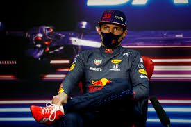 Verstappen fastest in final emilia romagna gp practice. Bahrain Gp Brundle Explains Why Max Verstappen Let Hamilton By Immediately Essentiallysports
