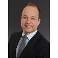 Michael Baur's Instagram, Twitter & Facebook