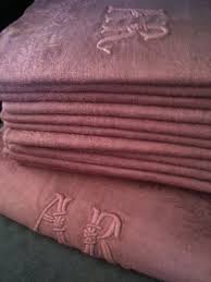 Linge Ancien Teint Service De Table Toulouse Services De Table Toulouse Teindre Du Tissu Draps Anciens Linge De Maison