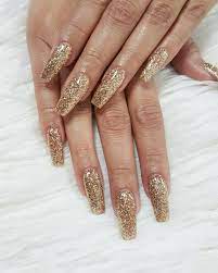 36 Perfect Fall Nails Acrylic Design Ideas To Make You More Beautiful Gold Acrylic Nails Golden Nails Gold Nails