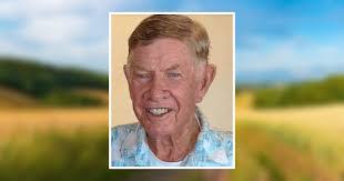 Melody Schuster's Instagram, Twitter & Facebook