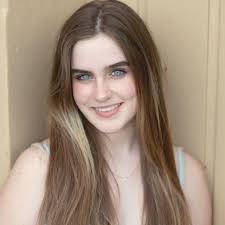 Who is looking for a roommate in Auburn for the 2025-2026 school year?