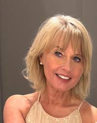 Where should the music venue relocate to?