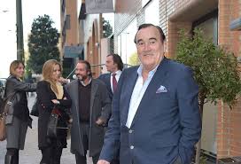 Fernando bravo de naveda zúñiga's geni profile. Fernando Fernandez Tapias Cumpleanos Con Sus Hijos Pero Sin Su Mujer Loc El Mundo