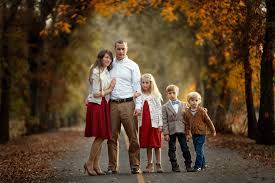 Fall Family Photo Outfit Ideas Fall Family Photo Outfits Family Picture Outfits Fall Family Photos