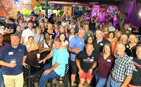 Des Moines, Iowa Hoover High School Alumni & Friends