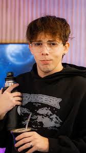 Gorillaz: ¿Se viene la colaboración de Paul McCartney? 🤔🕯 Damon Albarn,  líder de la banda animada, asegura que posee una grabación con el ex-Beatle  que podría servir para un futuro álbum. #Musikologia