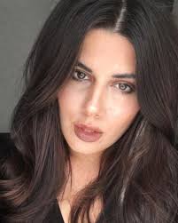For people with fair skin, cool undertones and brown eyes, she recommends platinum, jet black hair dyes, flat and fawn browns. Hair Color For Olive Skin 36 Cool Hair Color Ideas To Look Trendy