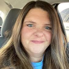 Desirae Wyatt's Instagram, Twitter & Facebook