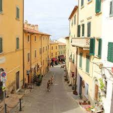 Informazioni utili per i clienti b.c.c. Il Fascino Della Campagna Castagneto Carducci Tra Natura E Poesia Visit Tuscany