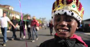 bob goff president and founder of restore international here s a video of the parade that takes place every year linen blazer new years parade fitted blazer