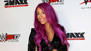In case you missed it, the rules of the match said the title could change hands by countout or disqualification. Quien Es Sasha Banks La Prima De Snoop Dogg Y Campeona De La Wwe