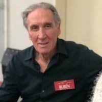 100+ perfiles de «Ernesto Rubén»