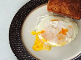 How To Fry An Egg In Your Microwave Microwave Eggs Recipes Microwave Recipes Fried Egg Recipes