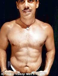 Keeping the politics aside, here is how the internet reacted to the pictures of gandhi's abs. Look At That Body Fitness On Top For First Family S Supertoned Son In Law Daily Mail Online