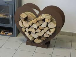 Kaminholzregal kaminholzständer holzaufbewahrung brennholzregal innen kaminregal. Kaminholzregal Innen Herz Aus Metall