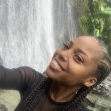 Ariel Howard (arielannalisa96)