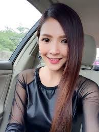 Stella Chung's Instagram, Twitter & Facebook