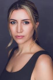 Courtney Cavanagh's Instagram, Twitter & Facebook