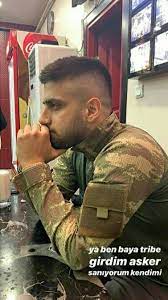 Pin By Duygu Yilmaz On Reynmen Dream Shower Mens Hairstyles Male Poses