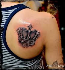 A queen of spade, in todays world, is a white girl. Moshu Moku Neck Tattoo Crown Tattoo Trendy Tattoos