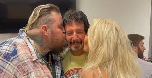 Jelly Roll And Bunnie XO Mourn Death Of Singer's Father-In-Law Bill — Fans  Send Prayers - Wide Open Country