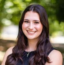 Alisha Dow's Instagram, Twitter & Facebook