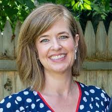 Tara Kearney's Instagram, Twitter & Facebook