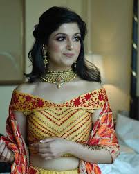 Gorgeous Bridal Gold Necklace Designs For A Modern Bride To Be Browse through the latest collection of gold necklace online at vummidi bangaru jewellers for unbeatable prices. gorgeous bridal gold necklace designs