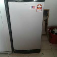 Maybe you would like to learn more about one of these? Peti Sejuk 1 Pintu Toshiba Kitchen Appliances On Carousell