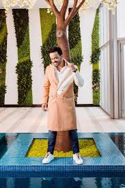 San juan, puerto rico fecha de nacimiento: Luis Fonsi Cover Story Art Basel Edition