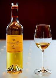 72 Heures A Bordeaux Les Bonnes Adresses Entre Ville Et Vignobles Vin Millesime Bouteille De Vin Chateau Bordeaux