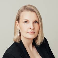 Pidin tänään alumnipuheen lähes 500 valmistuvalle Haaga-Helia University of  Applied Sciences opiskelijalle.